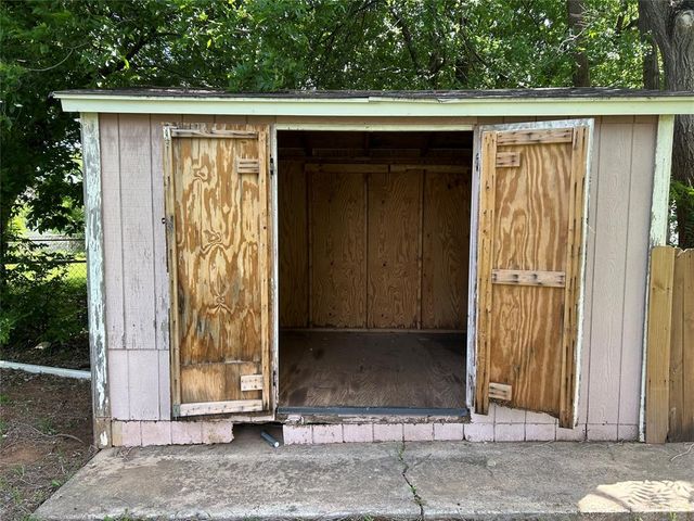 707 S 2nd Street, Yukon, OK 73099