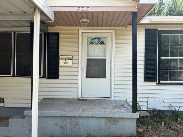 707 S 2nd Street, Yukon, OK 73099