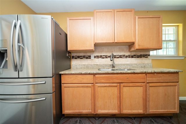 1825 E Shore Drive, Dallas, TX 75217