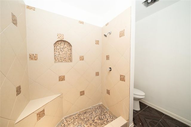 1825 E Shore Drive, Dallas, TX 75217