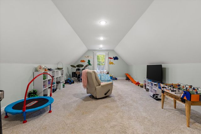 2007 Walnut Street, Signal Mountain, TN 37377