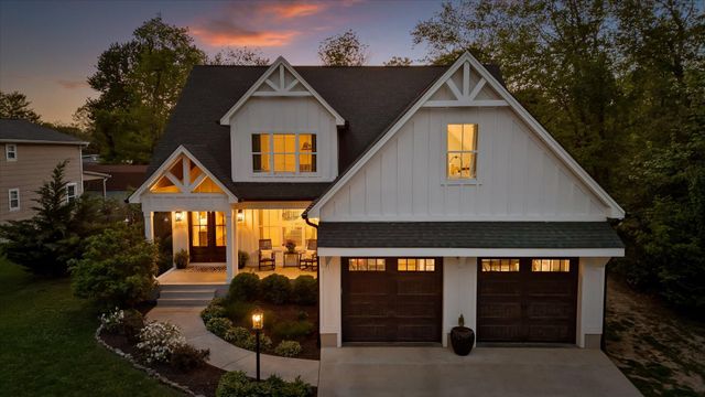 2007 Walnut Street, Signal Mountain, TN 37377