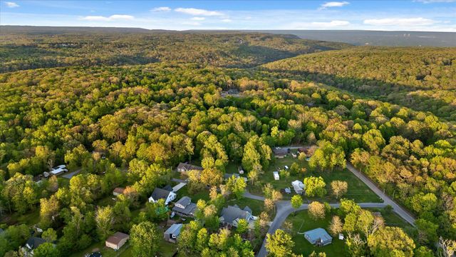 2007 Walnut Street, Signal Mountain, TN 37377