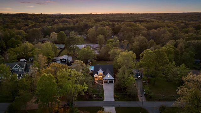 2007 Walnut Street, Signal Mountain, TN 37377
