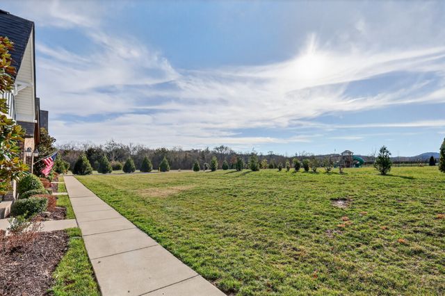 836 Cottage House Ln, Nolensville, TN 37135