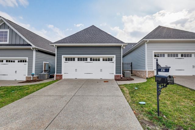 836 Cottage House Ln, Nolensville, TN 37135