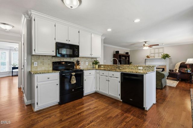 2007 Castleburg Drive, Apex, NC 27523