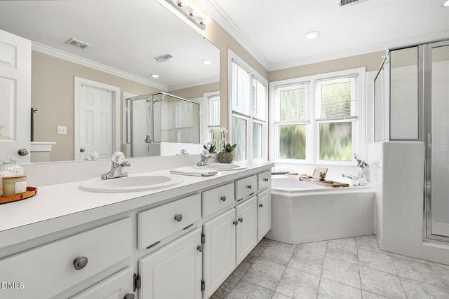 2007 Castleburg Drive, Apex, NC 27523