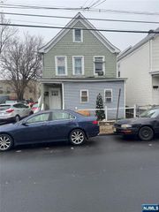 38 Harrison Place, Clifton, NJ 07011