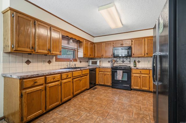 105 Chase Place, Hot Springs, AR 71901