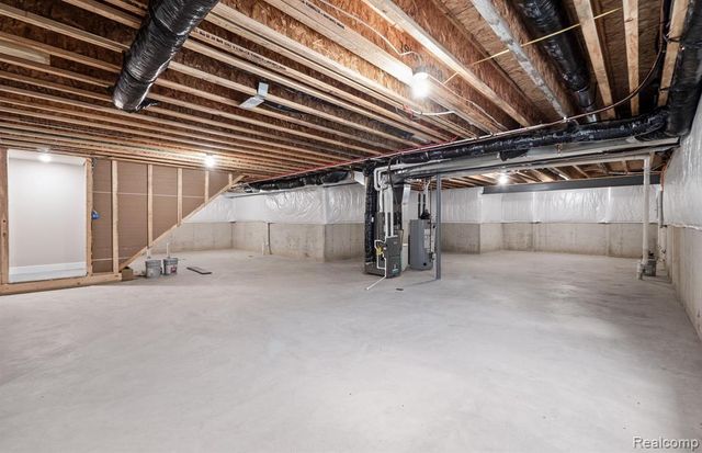 20633 West Kilburn Drive, Macomb, MI 48044