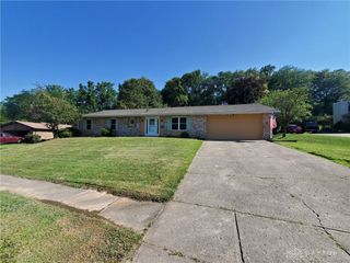 1865 Langview Drive, Fairborn, OH 45324
