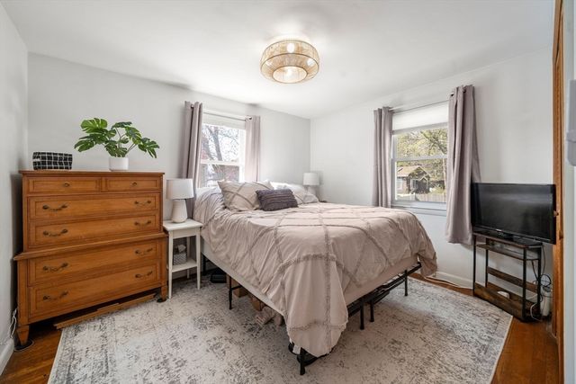 7 Walsh, Holbrook, MA 02343