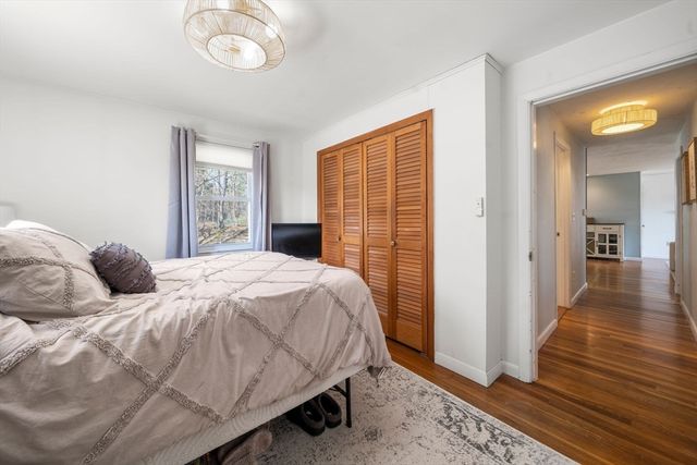 7 Walsh, Holbrook, MA 02343