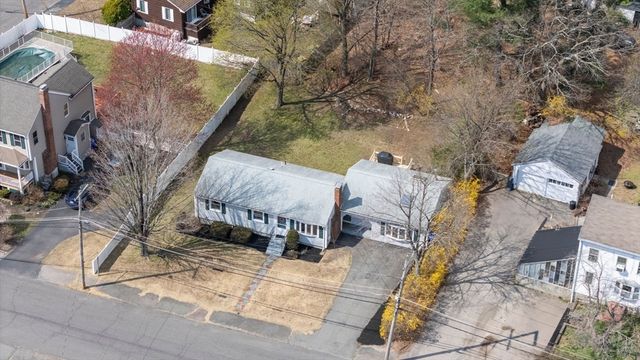 7 Walsh, Holbrook, MA 02343