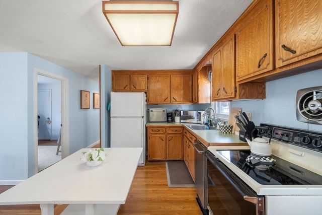 7 Walsh, Holbrook, MA 02343