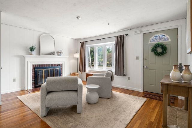 7 Walsh, Holbrook, MA 02343