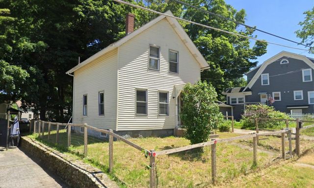 16 Water St, Southbridge, MA 01550