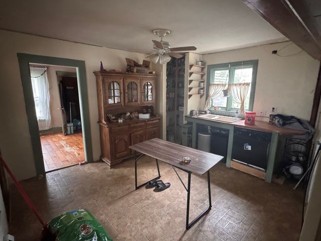 16 Water St, Southbridge, MA 01550