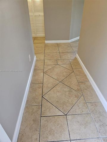 3520 NW 95th Ter 1U, Sunrise, FL 33351