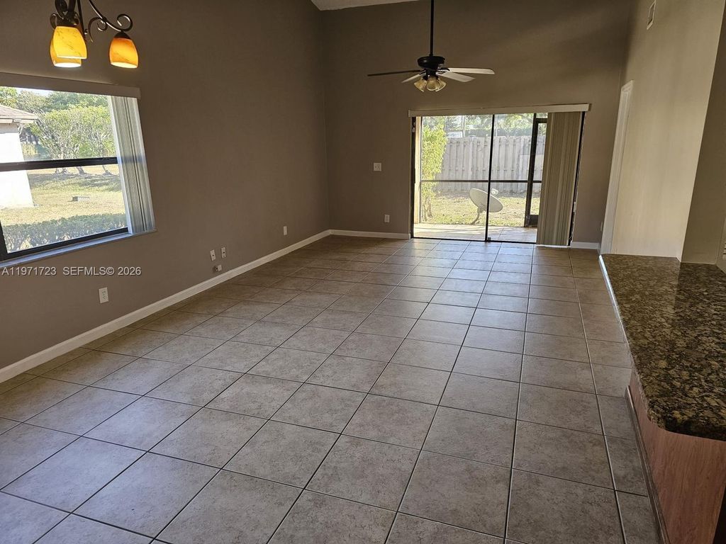 3520 NW 95th Ter 1U, Sunrise, FL 33351