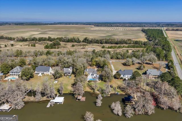 105 N Cedar Creek Road, Cordele, GA 31015