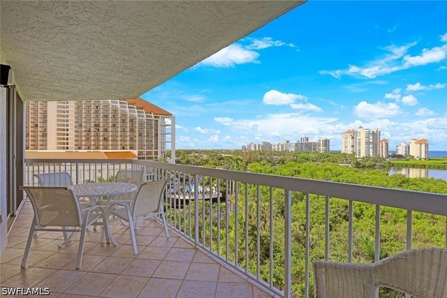 5501 Heron Point DR 702, Naples, FL 34108