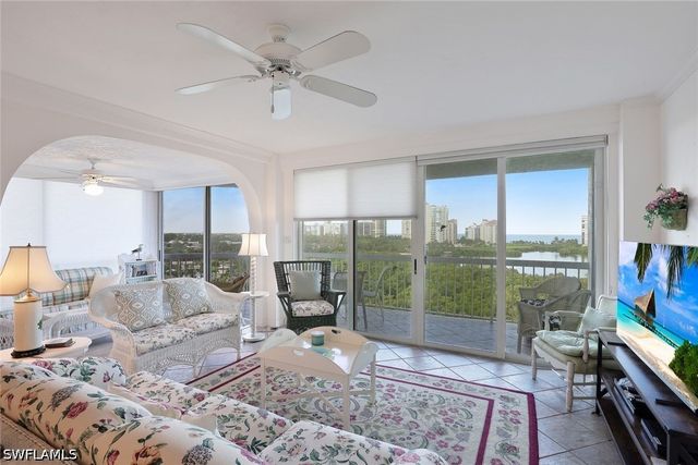 5501 Heron Point DR 702, Naples, FL 34108