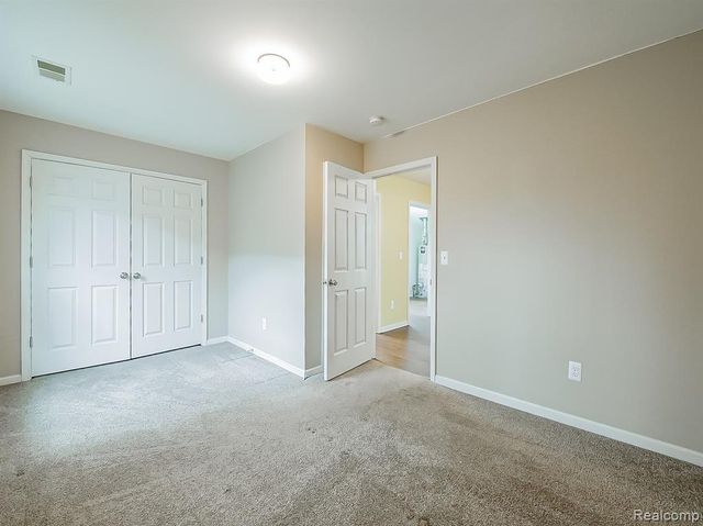 3079 Grove Street, Keego Harbor, MI 48320