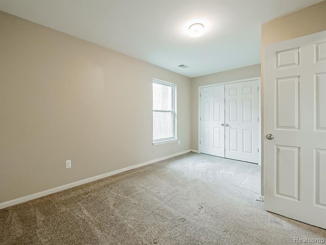 3079 Grove Street, Keego Harbor, MI 48320