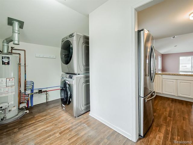 3079 Grove Street, Keego Harbor, MI 48320