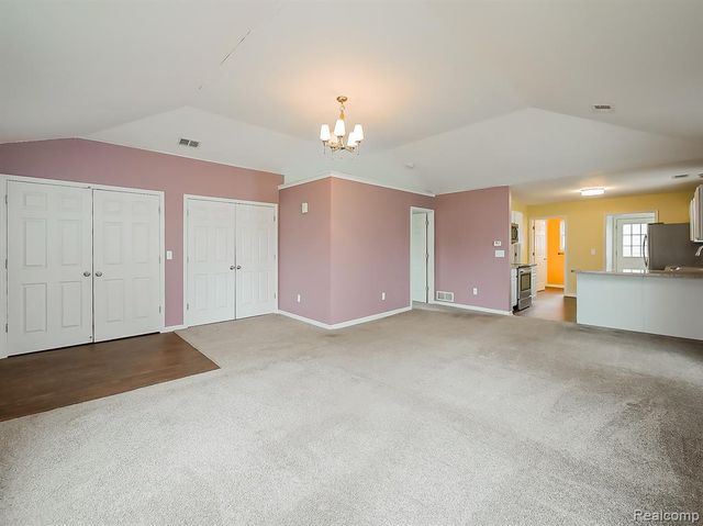 3079 Grove Street, Keego Harbor, MI 48320