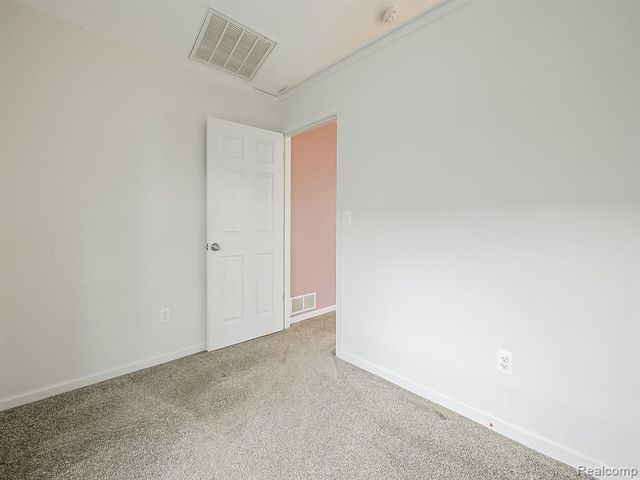 3079 Grove Street, Keego Harbor, MI 48320