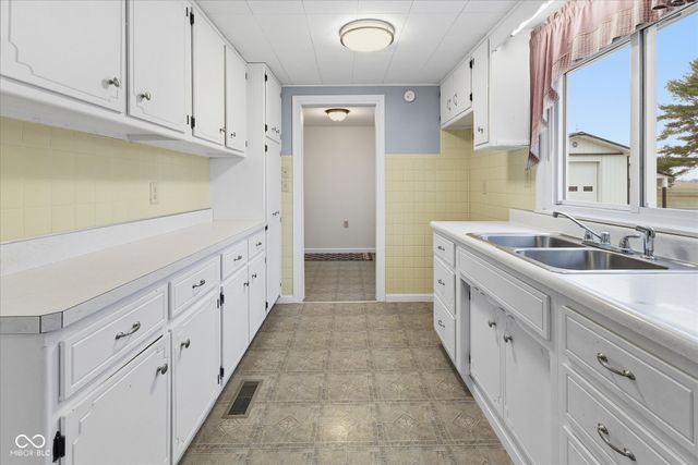 701 N State Road 75, Danville, IN 46122