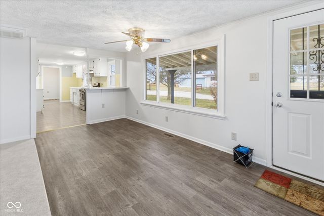 701 N State Road 75, Danville, IN 46122