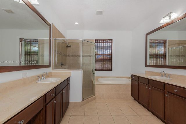 3320 NW 84th Way 3320, Cooper City, FL 33024