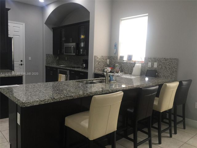 3320 NW 84th Way 3320, Cooper City, FL 33024