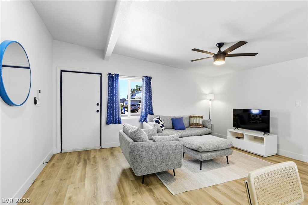 1945 Palma Vista Avenue, Las Vegas, NV 89169 — photo 5