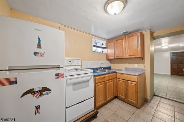 204 Burgess Pl, Passaic City, NJ 07055