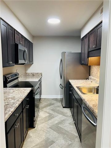 1166 Booth Road SW 402, Marietta, GA 30008