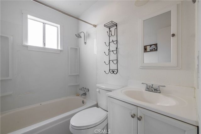 315 San Bernardino, Sugarloaf, CA 92386