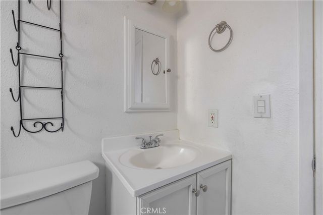 315 San Bernardino, Sugarloaf, CA 92386