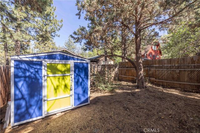 315 San Bernardino, Sugarloaf, CA 92386
