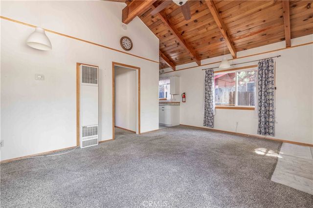 315 San Bernardino, Sugarloaf, CA 92386