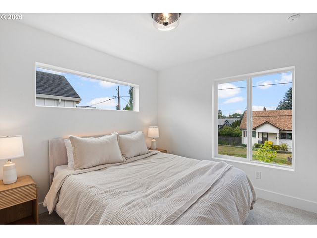 4328 Ne Going St, Portland, OR 97218