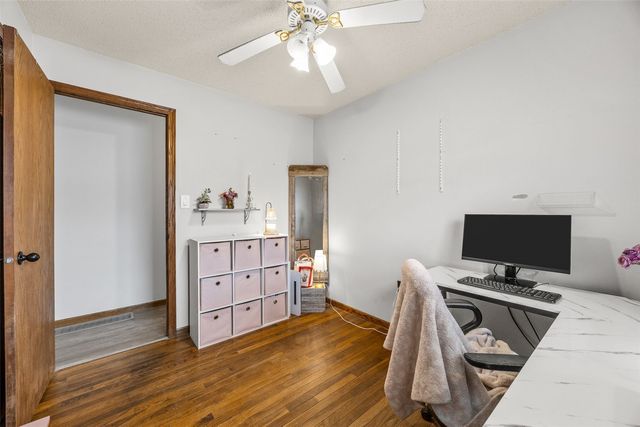 5434 Gordon Avenue NW, Cedar Rapids, IA 52405