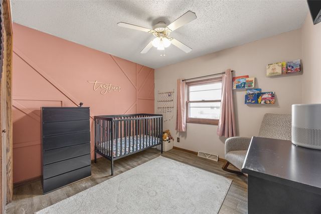 5434 Gordon Avenue NW, Cedar Rapids, IA 52405