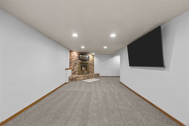 5434 Gordon Avenue NW, Cedar Rapids, IA 52405