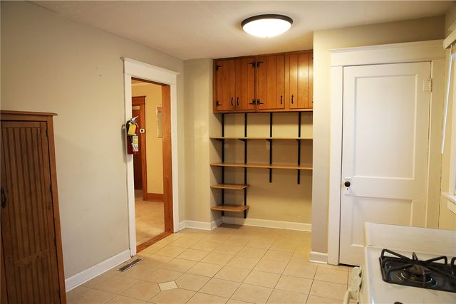 832 Daniels Street NE, Cedar Rapids, IA 52402