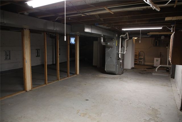 832 Daniels Street NE, Cedar Rapids, IA 52402